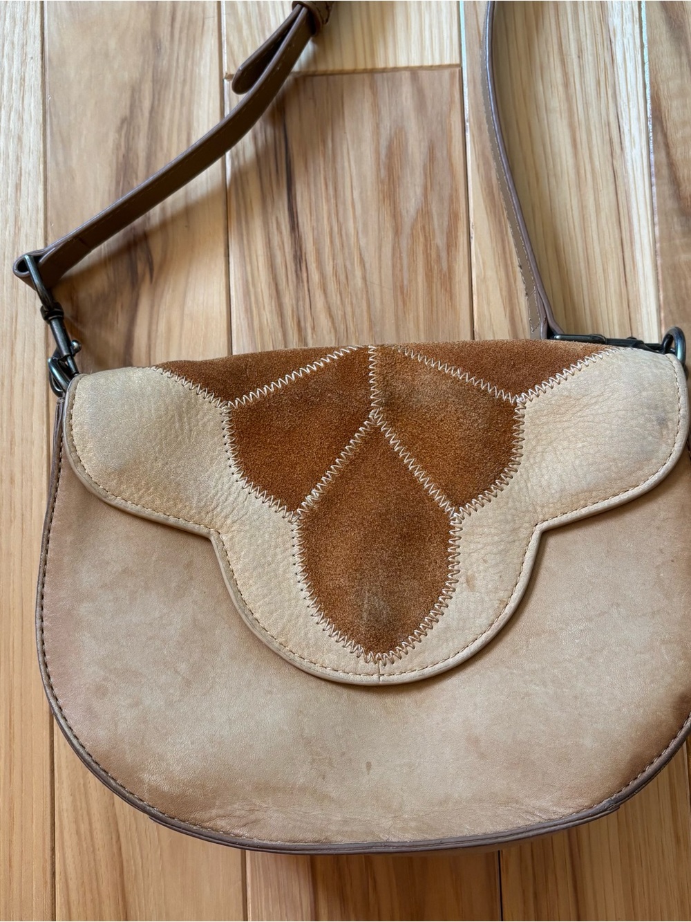 Lucky Brand Sedona Leather Suede Accent Bag - Picture 2 of 12